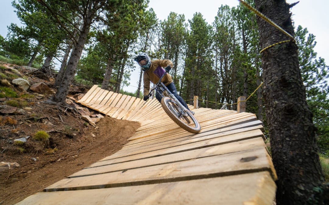 Première fois en Bike Park : 10 conseils pour bien débuter en VTT de descente